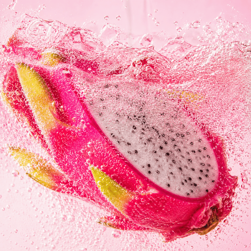 Fruit du dragon dans l'eau gazeuse